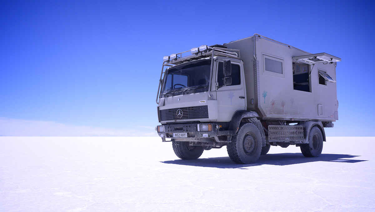 Expedition truck